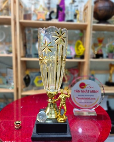 Cúp tennis, cầu lông pha lê -63