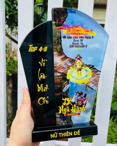 Cúp thủy tinh giá rẻ - 27