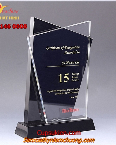 Cúp kỷ niệm chương Pha lê đẹp In nhanh 9