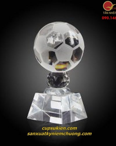 Cúp bóng đá pha lê ĐẸP (3)