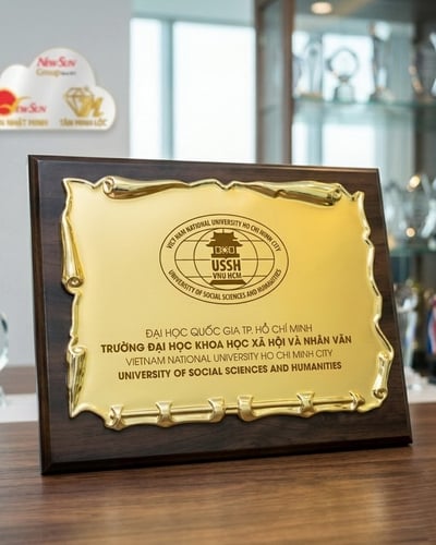 Bảng vinh danh kim loại đẹp Khung kho báu