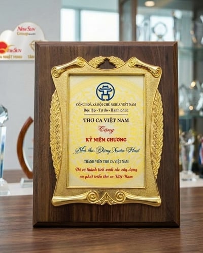 Bảng vinh danh đẹp khung nhựa khung 2