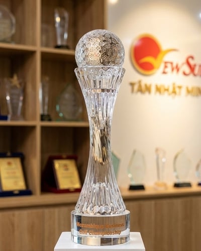 cúp golf pha le 20