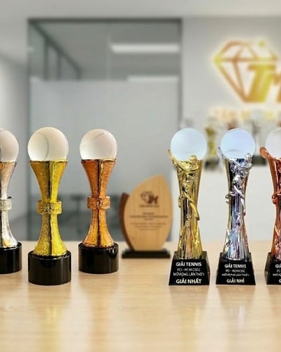 Cúp lưu niệm Tennis si mạ vàng  (11)