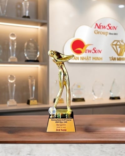 Cúp golf đẹp pha le - kim loại lưu niệm mới 4