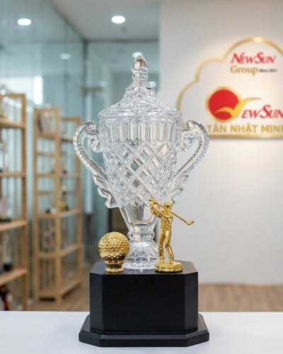 Cúp bóng đá pha lê ĐẸP (4)