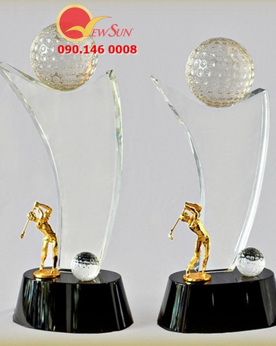 cúp golf pha le 12