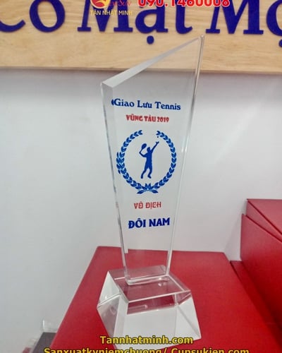 Cúp pha lê tennis, cầu lông, cúp lưu niệm (18B)