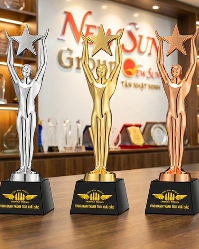 Cúp lưu niệm 5