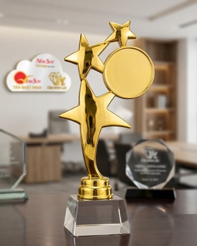 Cúp lưu niệm thân nhựa mỏng 25