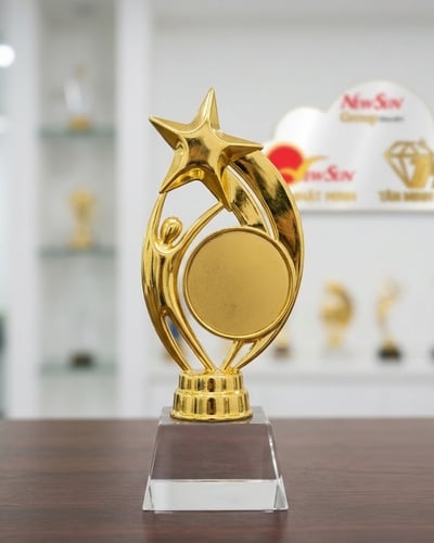 Cúp lưu niệm Sao người giành cho giải mini, clb