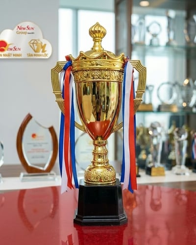 Cúp Thể Thao Nhựa Mẫu Mới