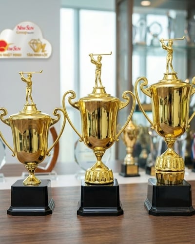 Cúp Nhựa giá rẻ, Cúp thể thao, CÚP GOLF MINI 30cm TRƯNG BÀY