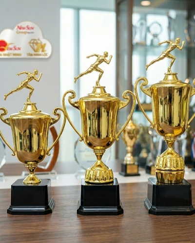Cúp Nhựa giá rẻ, Cúp thể thao, CÚP CHẠY BỘ