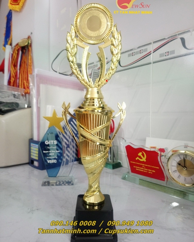 Cúp Thể Thao nhựa rẻ 2021 -1