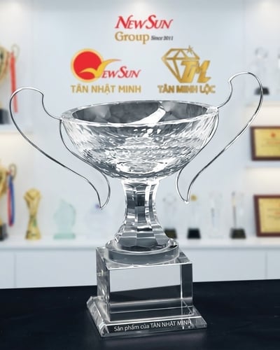 Cúp pha lê nhập -19 Thay nội dung Tennis, Bóng đá, Golf  