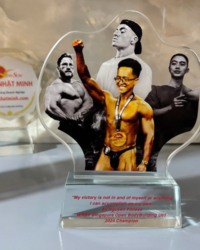 TOP CÁC MẪU CÚP THỂ HÌNH - Đặt Làm Tại Xưởng