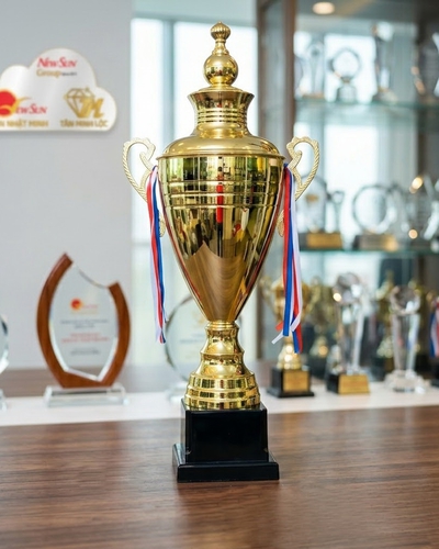 Cúp lưu niệm kim loại,  SIÊU TO KHỔNG LỒ 51