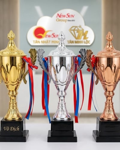 Cúp Thể Thao, Cúp Kim Loại Đẹp - Mới Nhập 5 - Mini Cao 30 cm