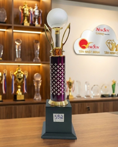 Mẫu Cúp Ấn Độ, Cúp Vinh Danh Lưu Niệm  Đẹp (592)