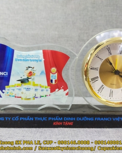 Cúp kỷ niệm chương Pha lê đẹp  In nhanh 3