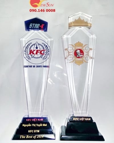Cúp pha lê sản xuất theo nhu cầu KFC