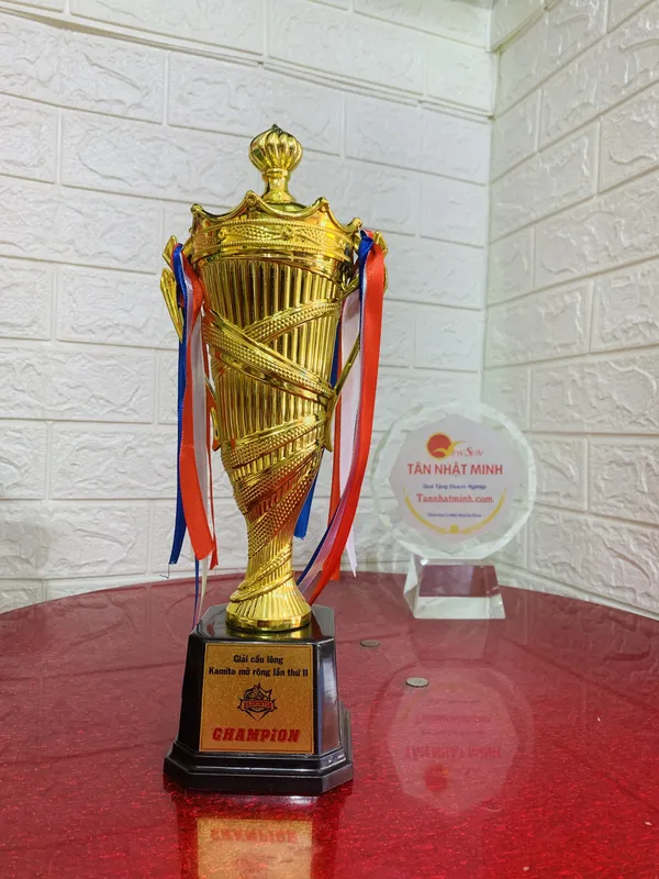 Cúp Thể Thao Nhựa Mới 2