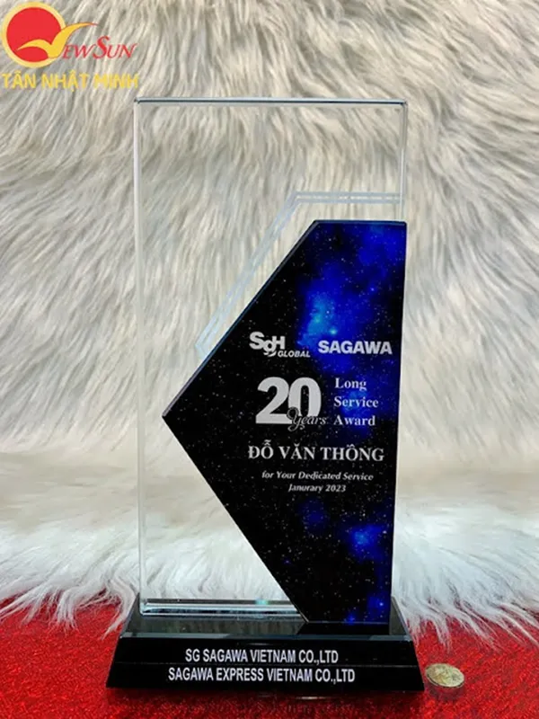 Cúp pha lê nhập -48