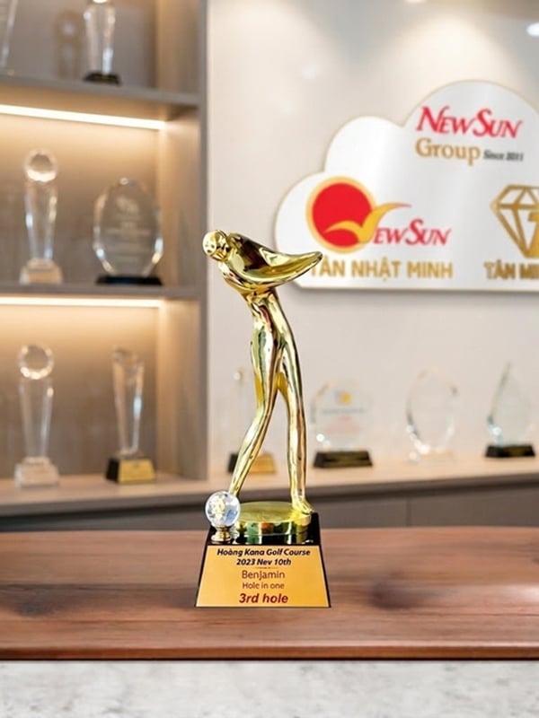 Cúp golf đẹp pha le - kim loại lưu niệm mới 4