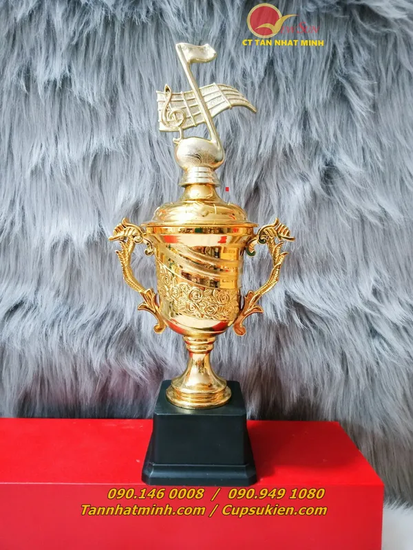 Cúp pha lê âm nhạc 11