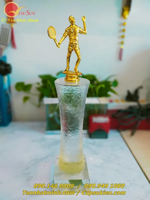 Cúp tennis pha lê nhập CAO CẤP -56
