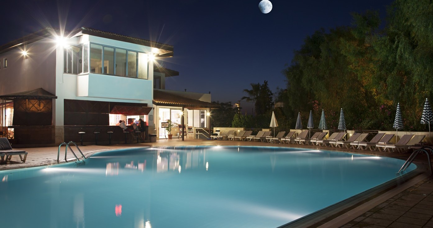 Đèn pha Led Floodlight là gì? Những điều cần biết về đèn pha Led Floodlight Đèn pha Led Floodlight là gì? Những điều cần biết về đèn pha Led Floodlight