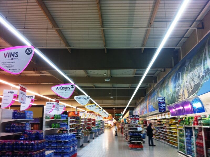 Bộ máng đèn led batten BN012C led10 L600 ứng dụng trong các siêu thị bán hàng Bộ máng đèn led batten BN012C led10 L600 ứng dụng trong các siêu thị bán hàng