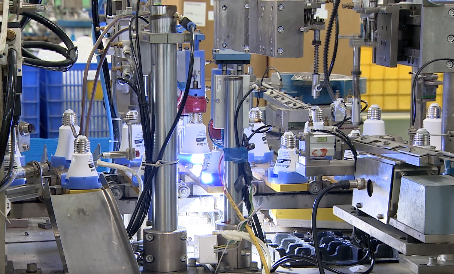 Dây chuyền sản xuất đèn chống nổ Led tự động Dây chuyền sản xuất đèn chống nổ Led tự động