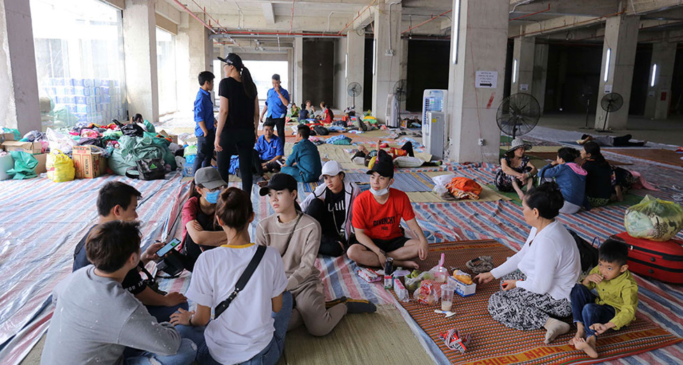 Hình ảnh các nạn nhân sau vụ cháy chung cư Carina do không được trang bị đèn exit thoát hiểm Hình ảnh các nạn nhân sau vụ cháy chung cư Carina do không được trang bị đèn exit thoát hiểm