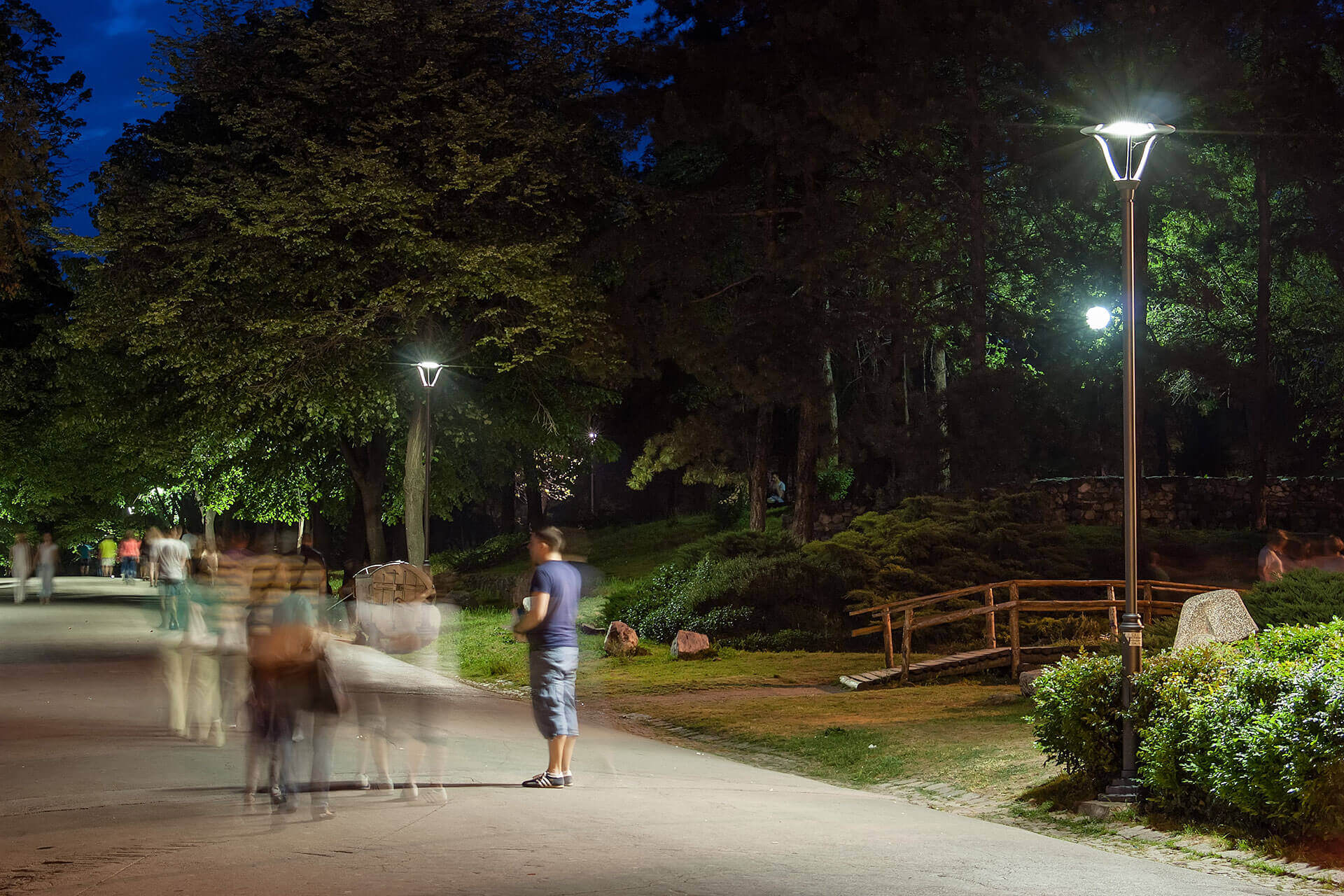 Gợi ý lắp đặt đèn cảnh quan sân vườn Led Garden Gợi ý lắp đặt đèn cảnh quan sân vườn Led Garden