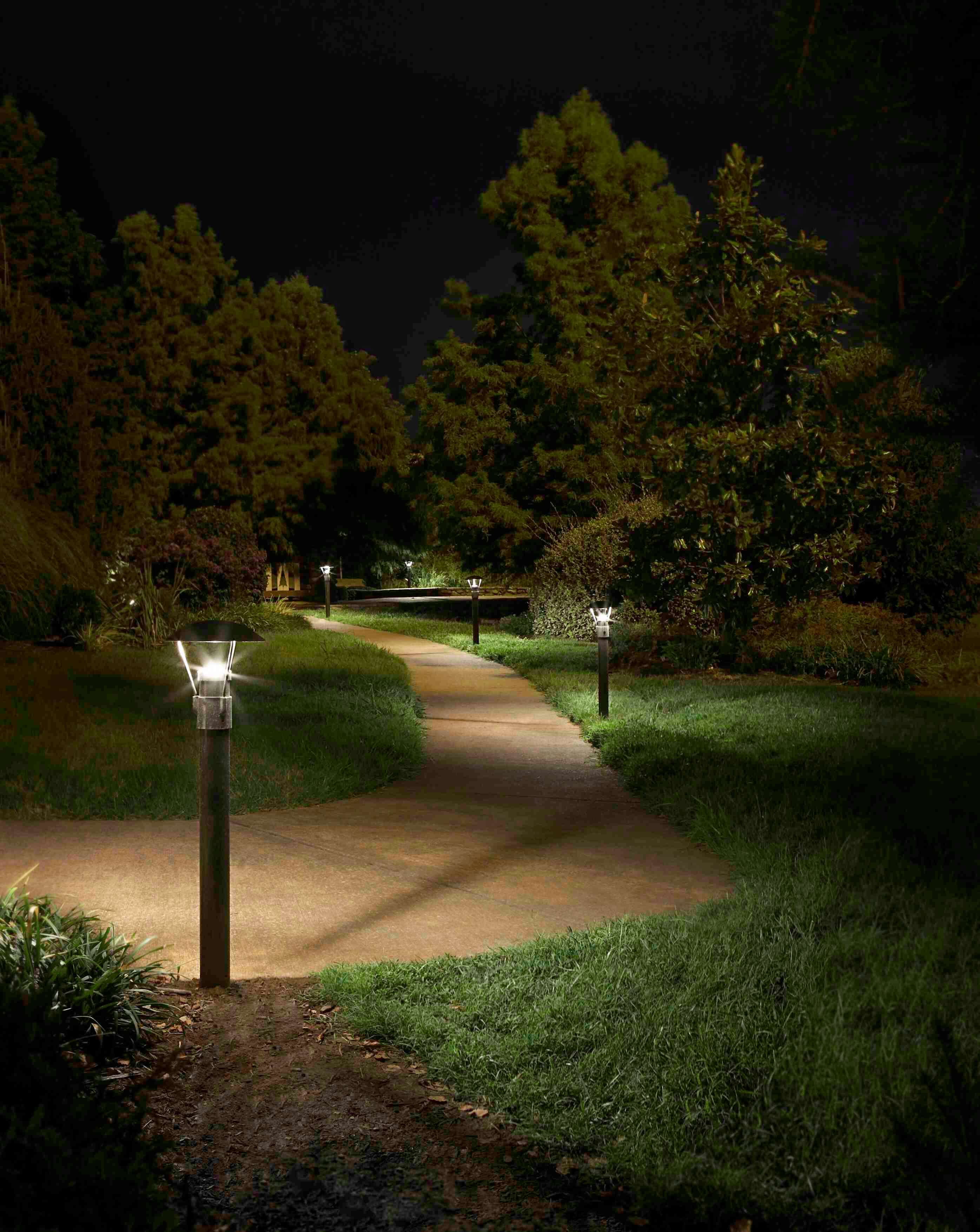 Một số mẫu đèn chiếu sáng cảnh quan sân vườn Led Garden cho công viên Một số mẫu đèn chiếu sáng cảnh quan sân vườn Led Garden cho công viên