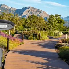 Mẹo thiết kế đèn chiếu sáng cảnh quan sân vườn Led Garden tạo không gian ngoài trời