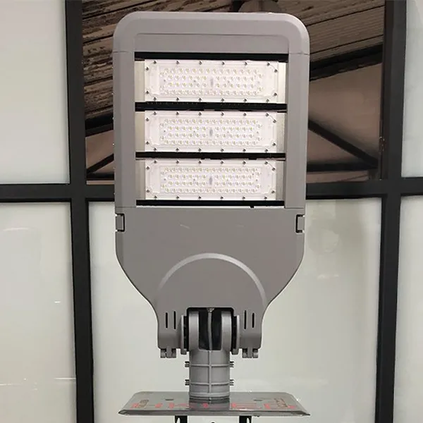 ✨? Kiến Tạo Ánh Sáng Tương Lai: Khám Phá Đèn đường Led Streetlight CITILIGHT 3 MODUL-DRIVER PHILIPS CTL313P 150W — Giải Pháp Chiếu Sáng Đỉnh Cao Cho Mọi Con Đường. Khám phá ngay!
