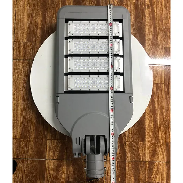 ? Kiến Tạo Ánh Sáng Tương Lai: Đèn đường Led Streetlight CITILIGHT 4 MODUL-DRIVER PHILIPS CTL314P 200W – Trải Nghiệm Chuẩn Mực Chiếu Sáng Đô Thị Đẳng Cấp!