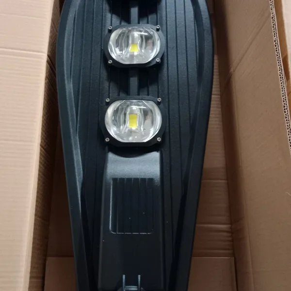 ✨ Khám phá Đèn Chiếu Sáng Đường Phố Led Streetlight CITILIGHT 150W: Tầm nhìn vượt trội, phong cách hiện đại cho mọi không gian đô thị. Nâng tầm ánh sáng, nâng tầm cuộc sống ngay hôm nay!