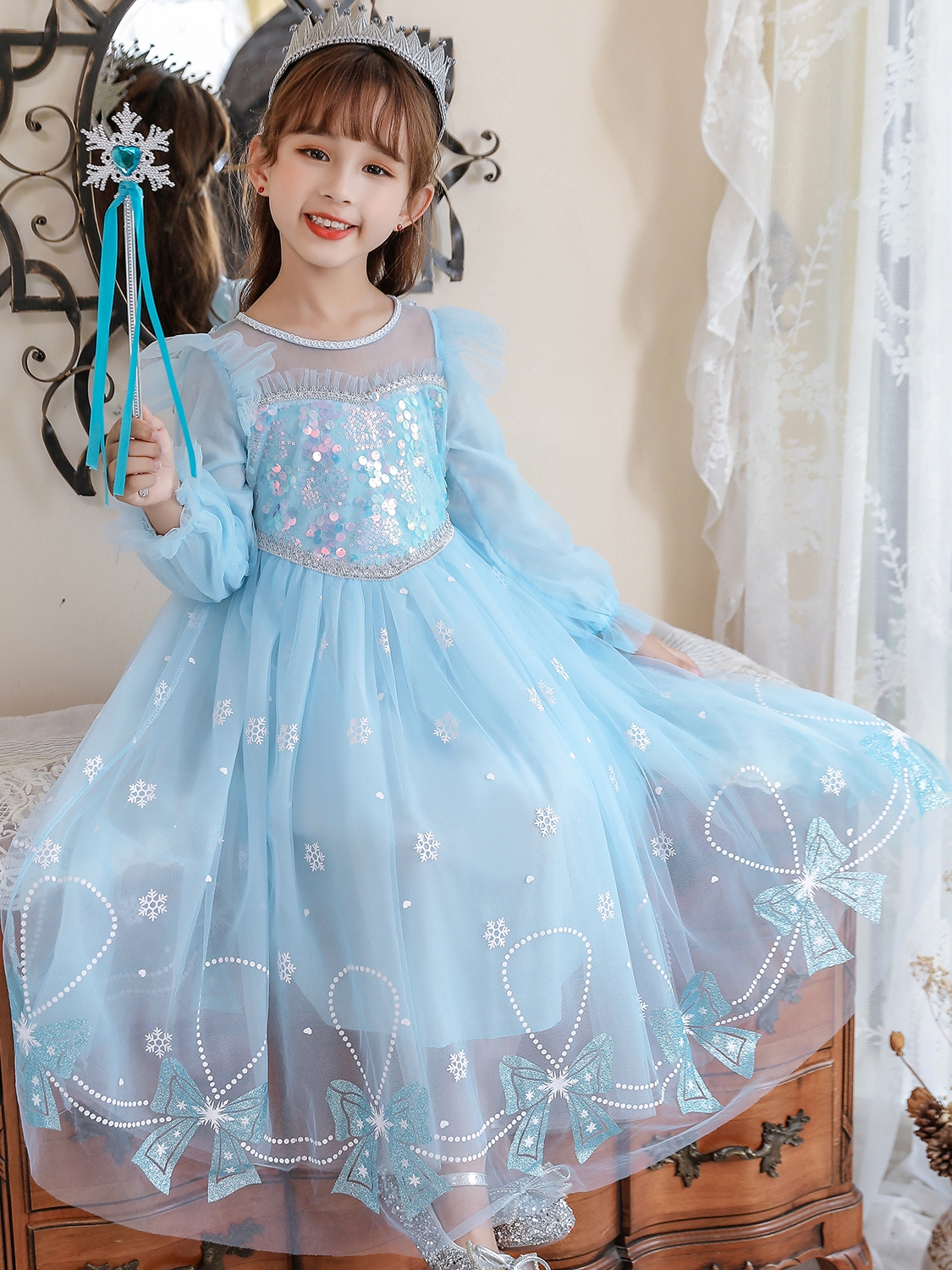 Váy công chúa elsa cho bé gái mẫu tay dài mới nhất 2022, chất liệu mềm mại, thiết kế tinh tế