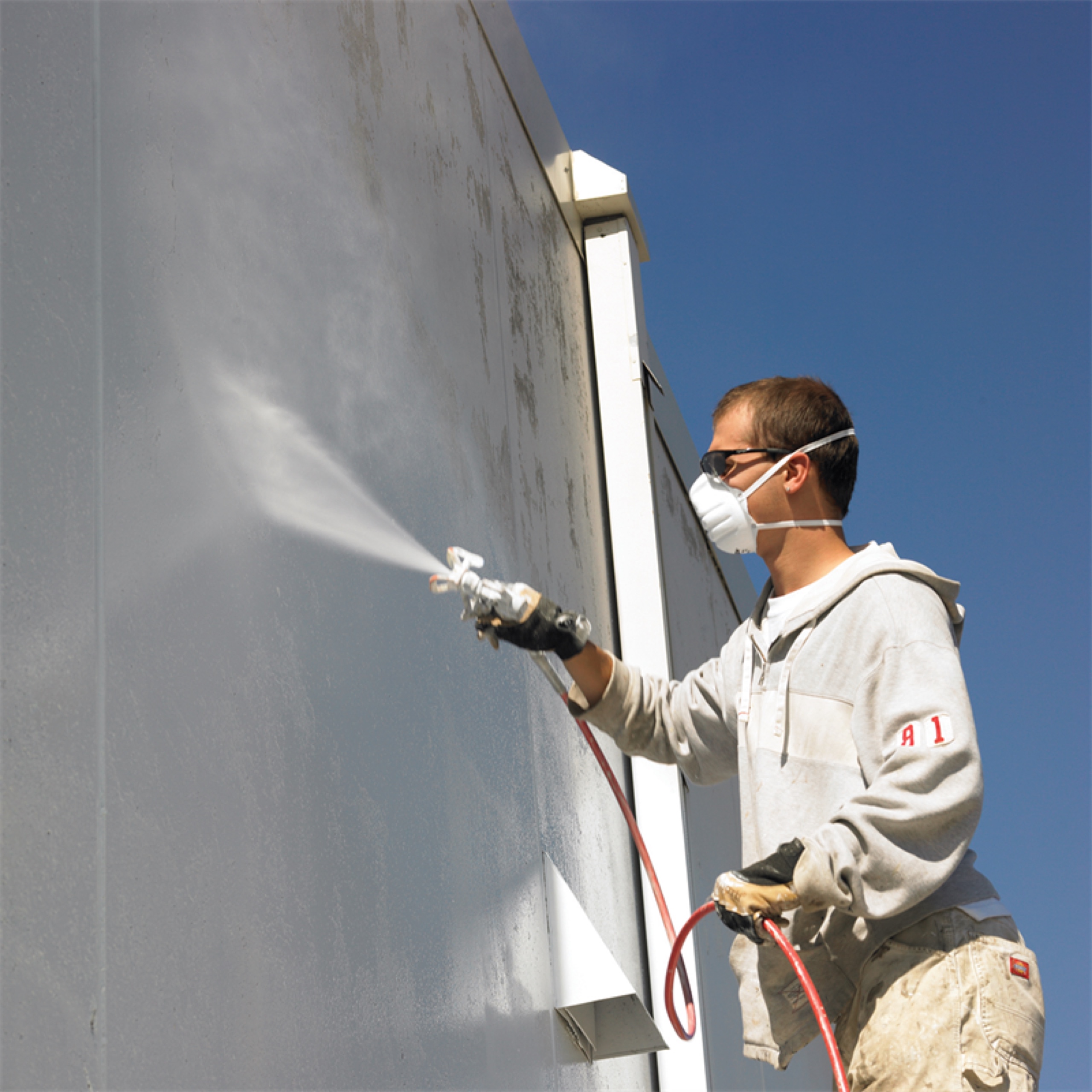 Máy phun sơn nước tường nhà Máy phun sơn nước tường nhà