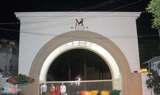 co-dau-chu-re-bi-nha-hang-giam-long-ca-dem-sau-tiec-cuoi Nhà hàng nơi cô dâu chú rể bị giam lỏng