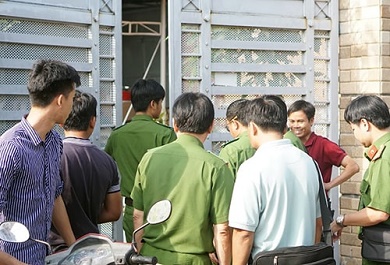 cong-an-binh-duong-phoi-hop-cung-bo-cong-an-dieu-tra-nguyen-nhan-vu-chay Công an Bình Dương phối hợp cùng Bộ Công an điều tra nguyên nhân vụ cháy.