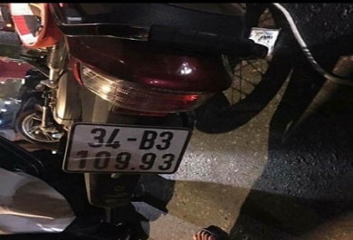 dong-thoi-cung-keu-goi-nhung-nguoi-biet-thong-tin-cua-nan-nhan-giang-den-de-xac-dinh-nhan-than ...Đồng thời cũng kêu gọi những người biết thông tin của nạn nhân Giang đến để xác định nhân thân