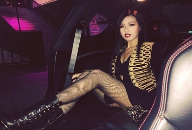 hoa-minh-vao-nhung-cuoc-vui-choi-vo-bo-ben Hòa mình vào những cuộc vui chơi vô bờ bến