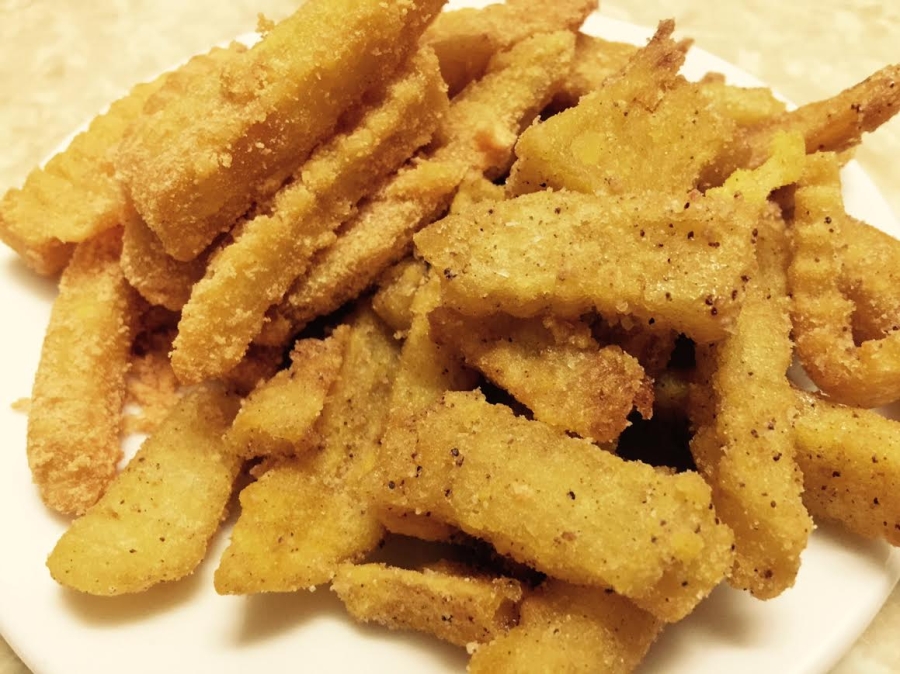 khoai-lac Khoai lắc có mùi vị hấp dẫn, thu hút nhiều khách hỏi mua