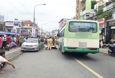 luc-luong-chuc-nang-co-mat-tai-hien-truong-xu-ly-vu-viec Lực lượng chức năng có mặt tại hiện trường xử lý vụ việc
