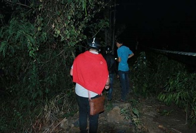 luc-luong-chuc-nang-va-nguoi-dan-to-chuc-tim-kiem-phan-thi-the-con-lai-cua-nan-nhan-trong-dem © Được VTC cung cấp Lực lượng chức năng và người dân tổ chức tìm kiếm phần thi thể còn lại của nạn